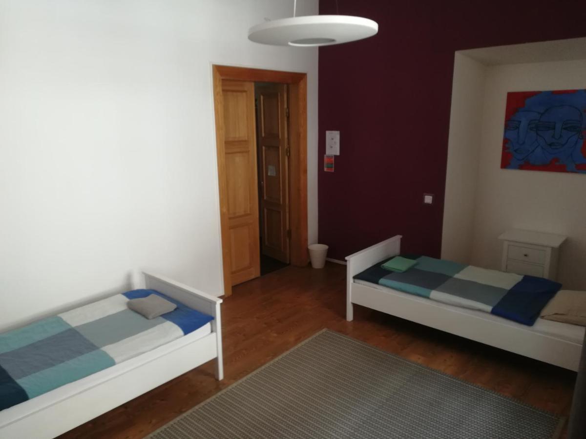 וילנה 25 Hours Hostel מראה חיצוני תמונה