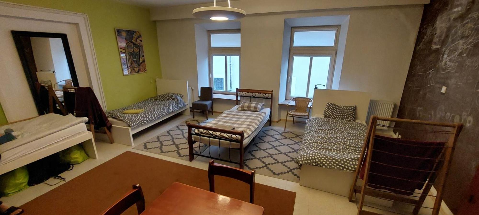 וילנה 25 Hours Hostel חדר תמונה